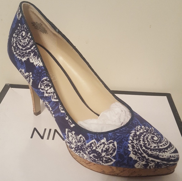 Shoes - Picture 2 of 4